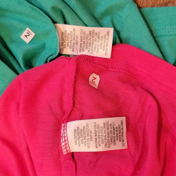 NWOT BOGO Mossimo Classic Pocket Tee - Picture 6 of 6